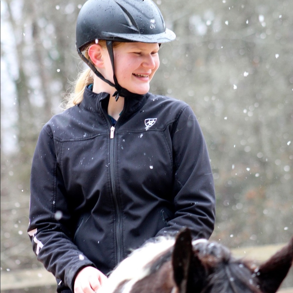 Black Ariat soft shell jacket L